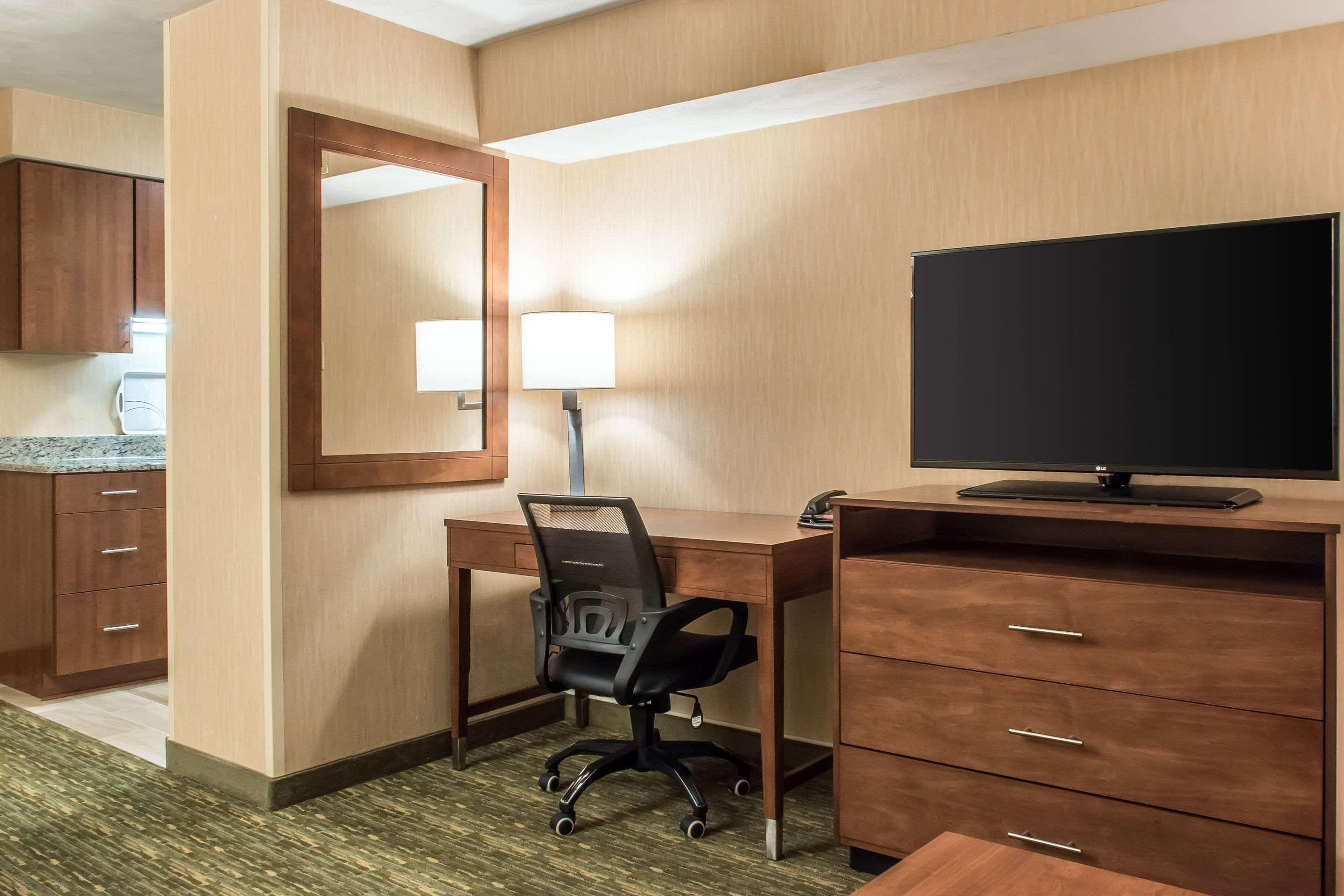 Quality Inn Bedford Exterior foto
