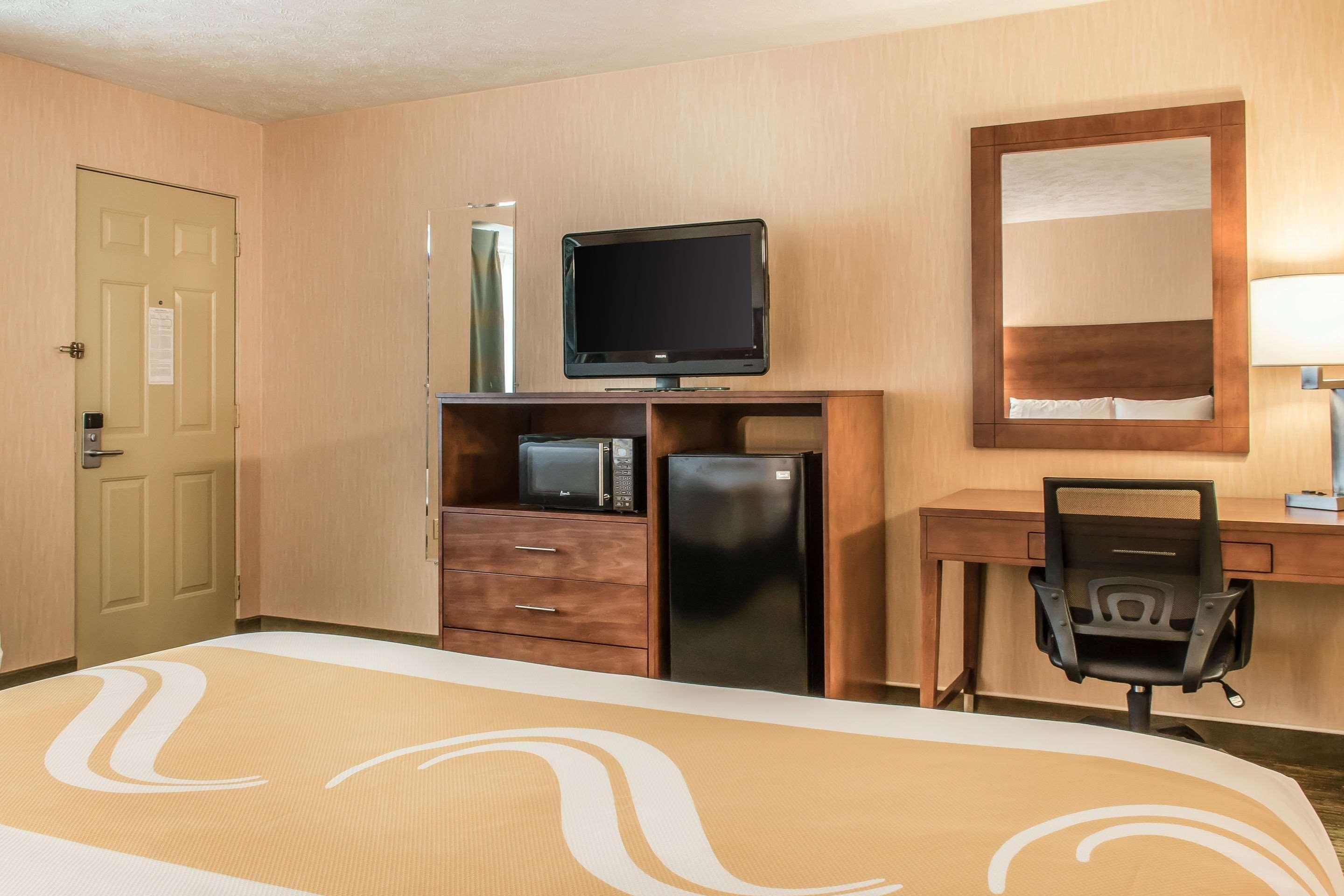 Quality Inn Bedford Exterior foto