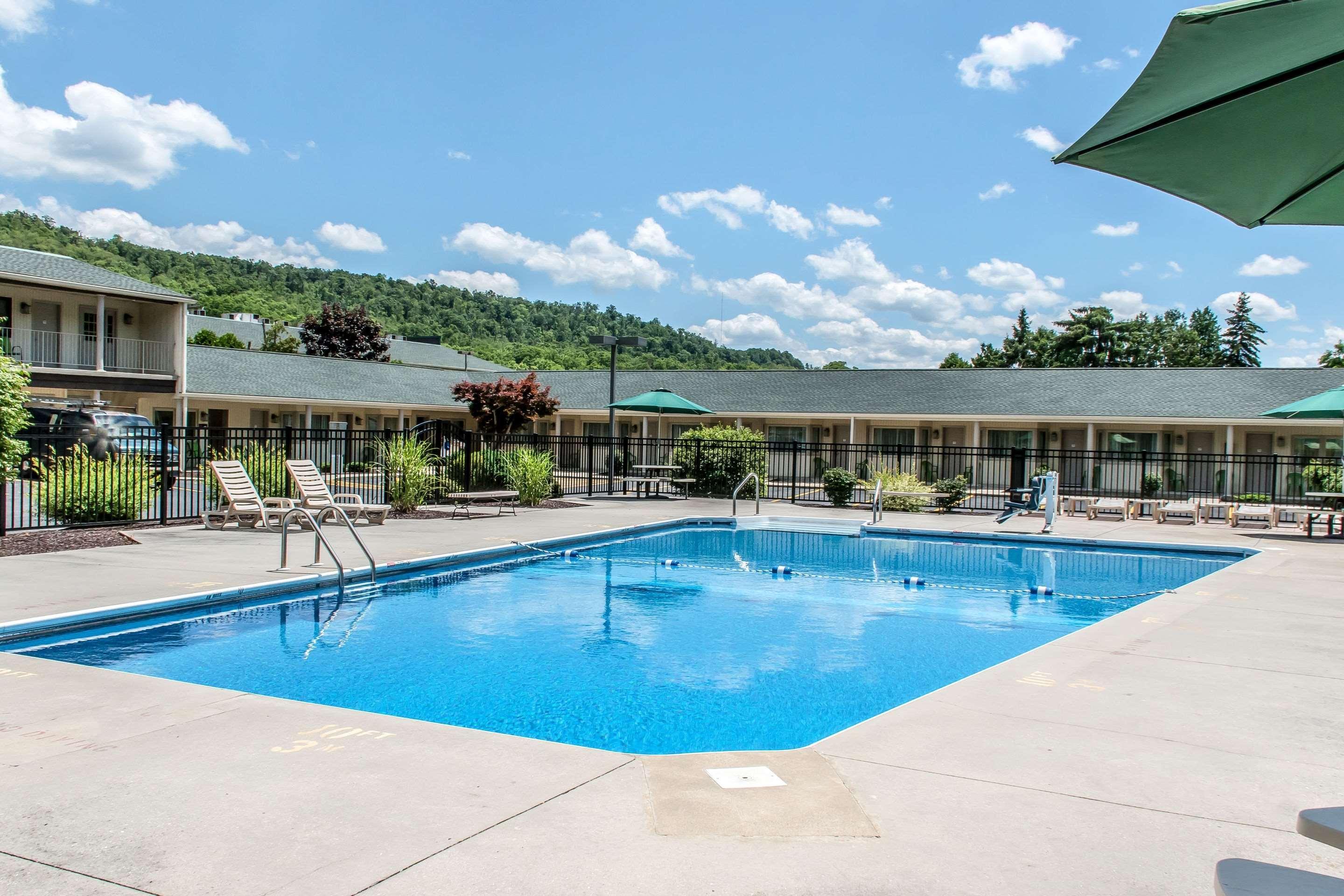 Quality Inn Bedford Exterior foto
