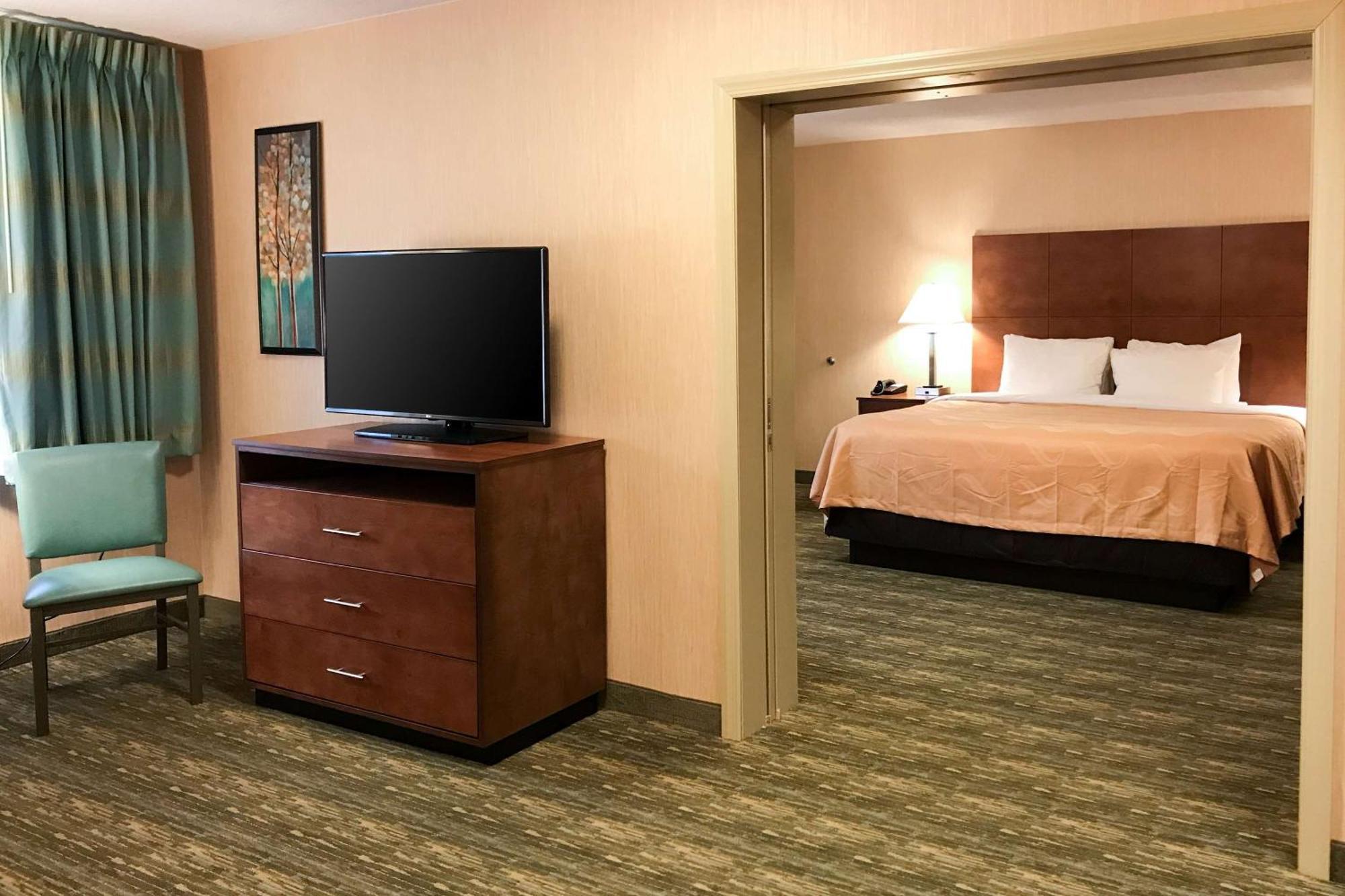 Quality Inn Bedford Exterior foto