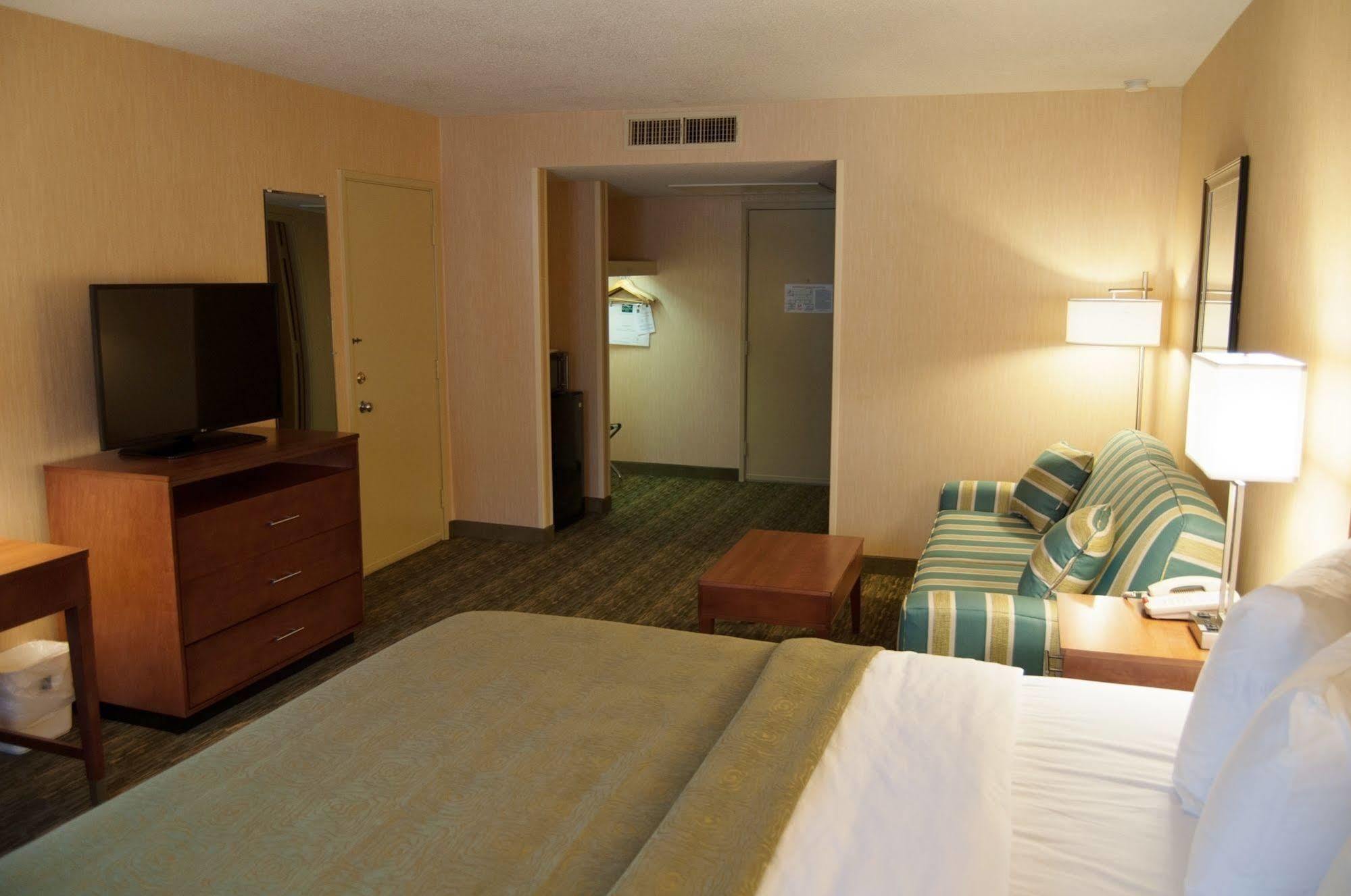 Quality Inn Bedford Exterior foto